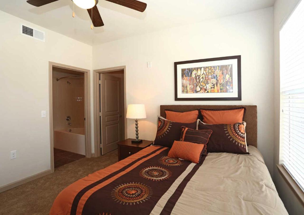Landing At Oxford At Worth - 1 Bedroom In Worth Apartment Fort Worth