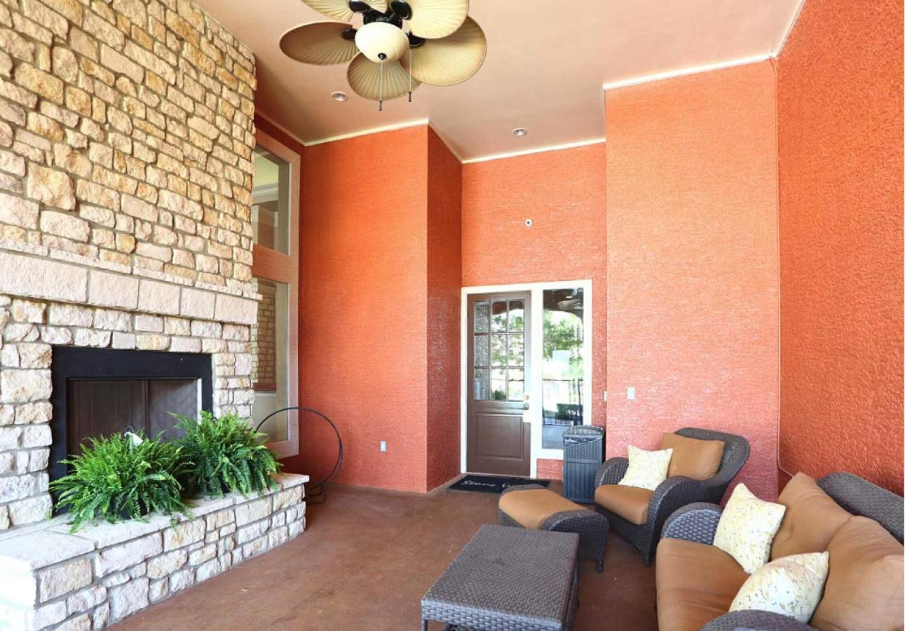 Apartment Landing At Oxford At Worth - 1 Bedroom In Worth