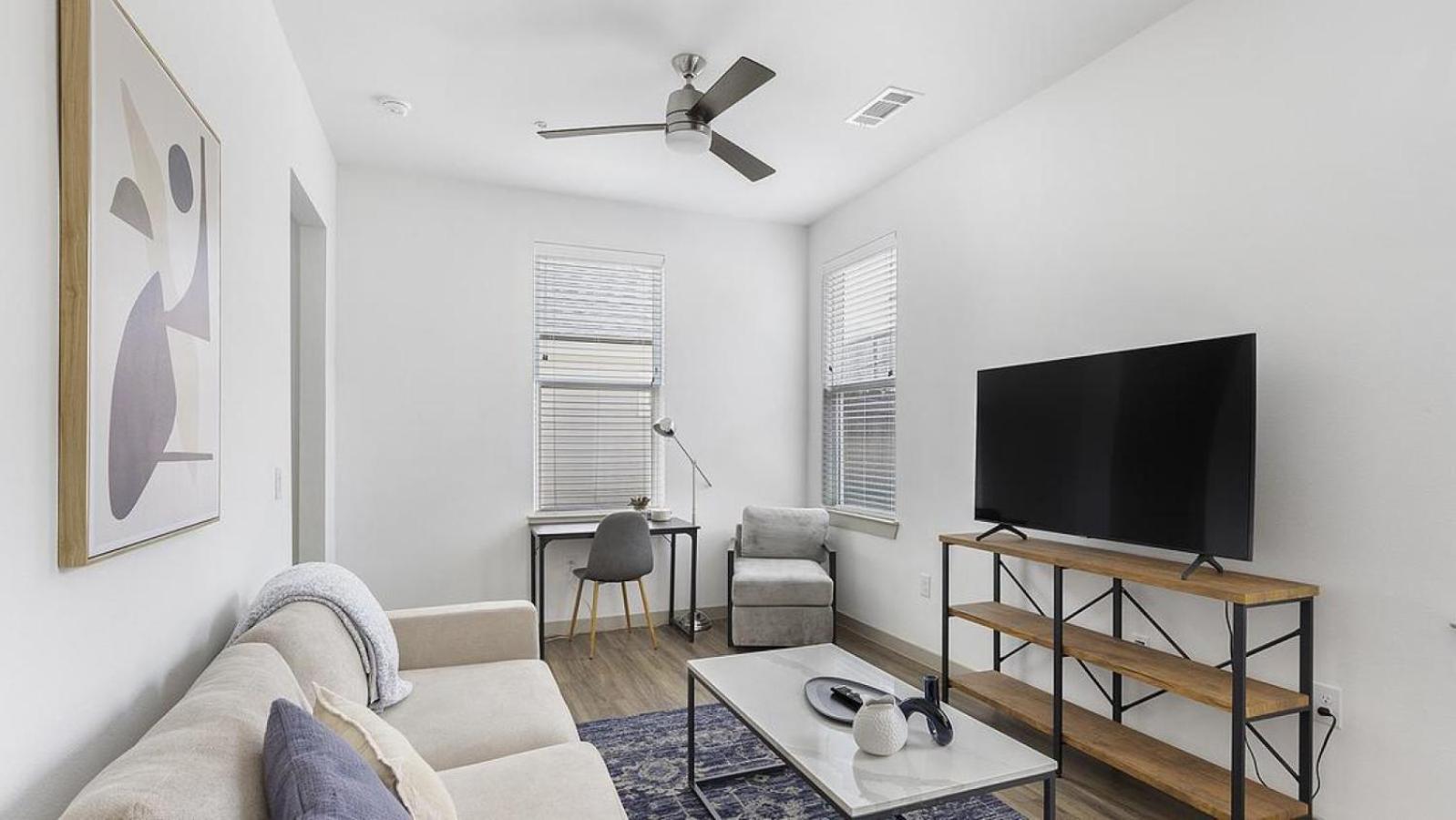 Apartment Landing At Skyline Prairie - 3 Bedrooms In Worth *
