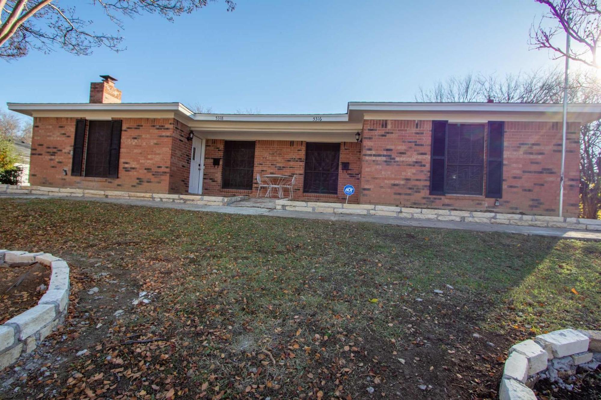 The Wonder - Sleeps 11 Near Tcu *