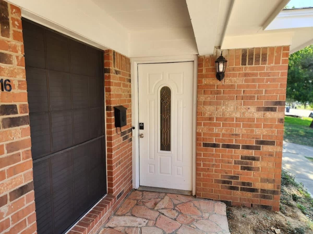 Spacious For 12 - Worth Holiday home Fort Worth