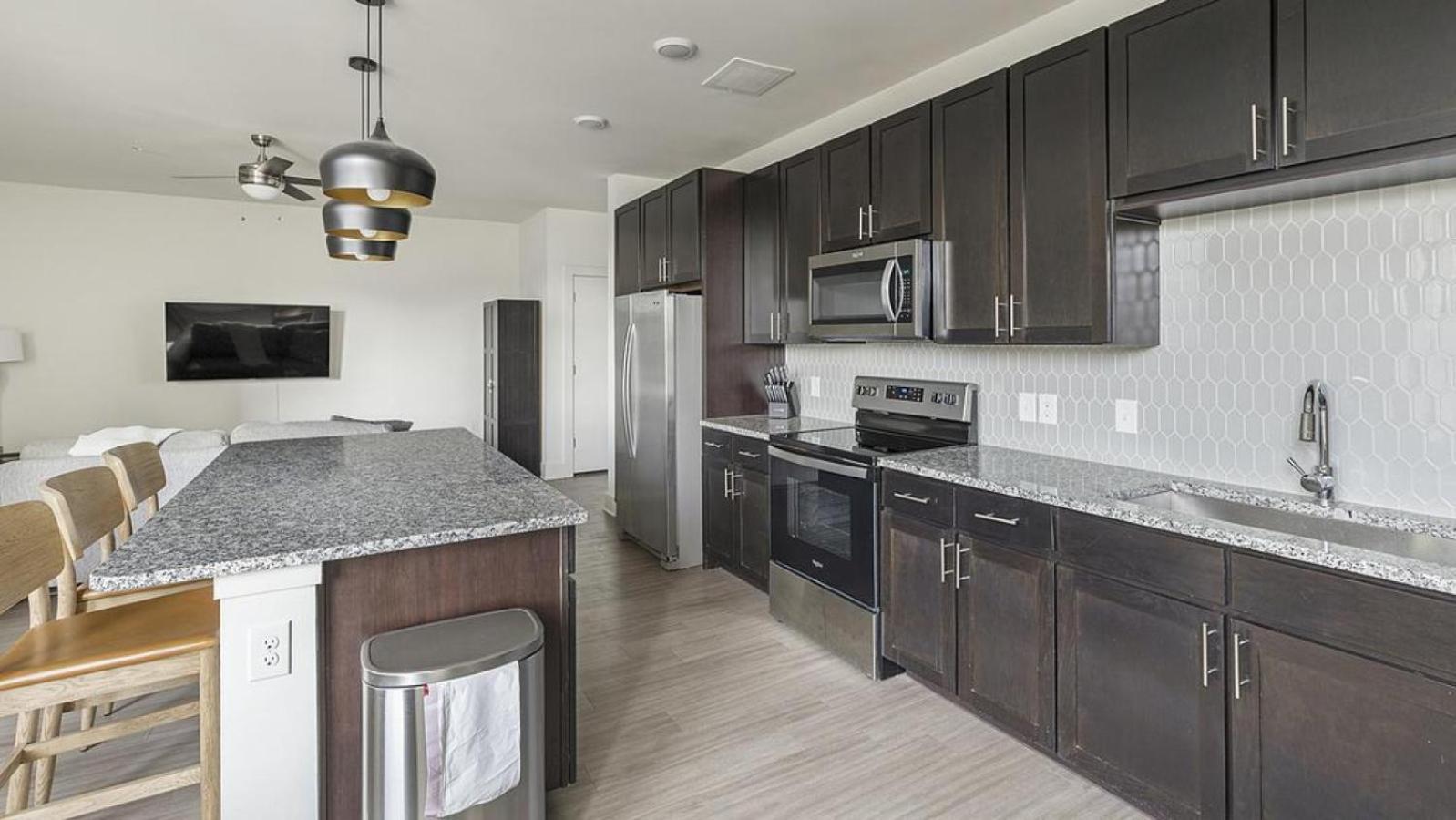 Landing At The Standard River District - 1 Bedroom In River District Apartment Fort Worth