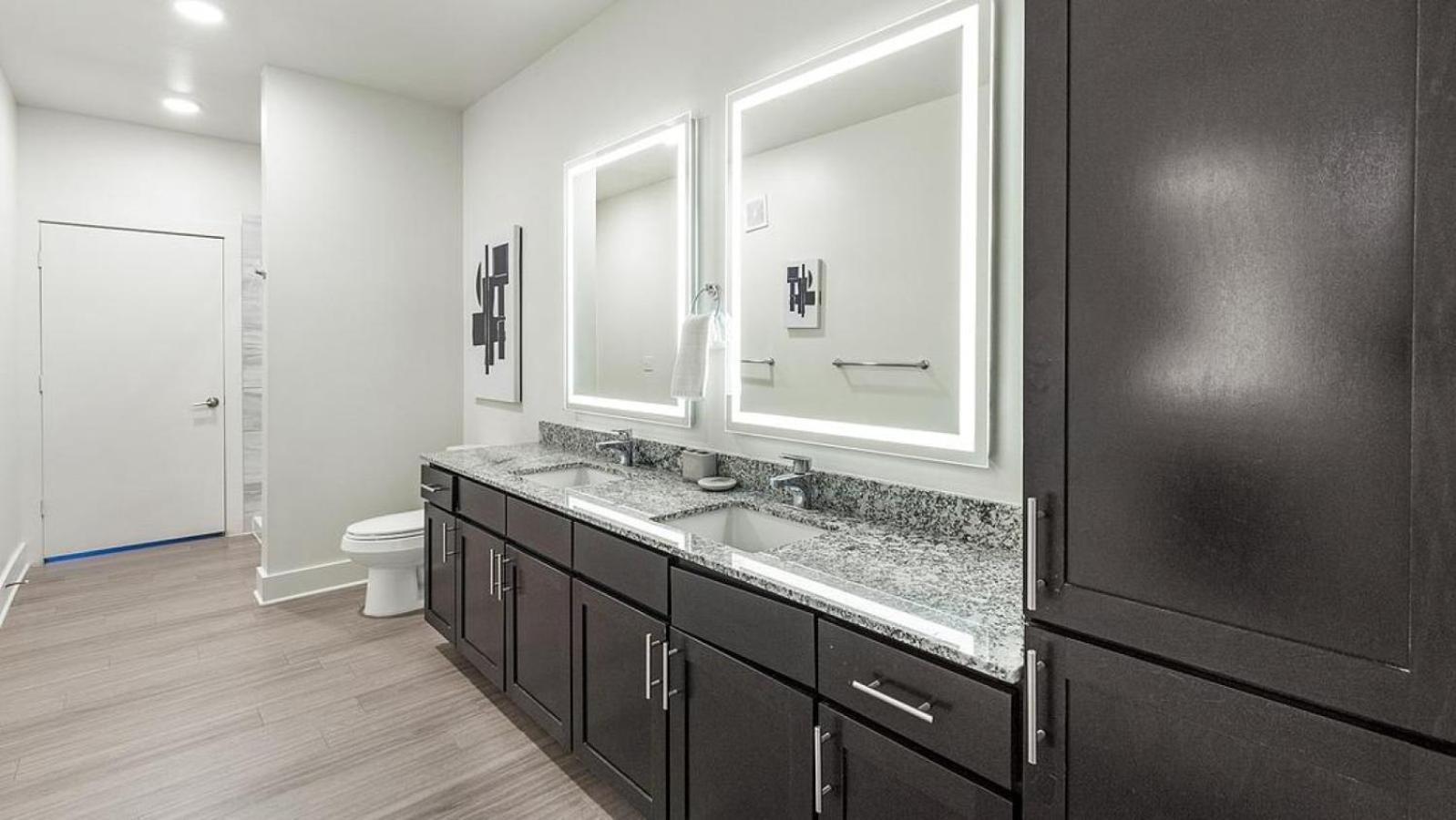 Landing At The Standard River District - 1 Bedroom In River District *