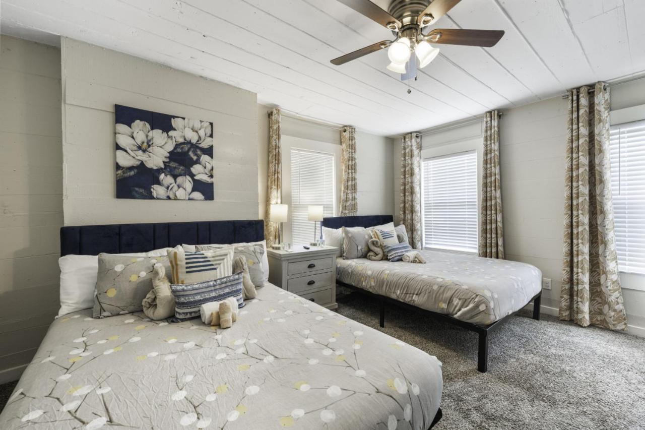 Holiday home 4 Queen Beds High Speed Wifi Private Parking Fort Worth