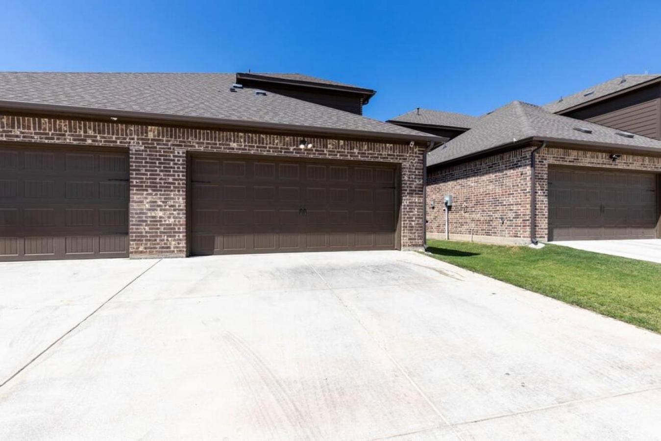 Spacious Pet Friendly - 7 Miles To Eagle Mountain Holiday home Fort Worth