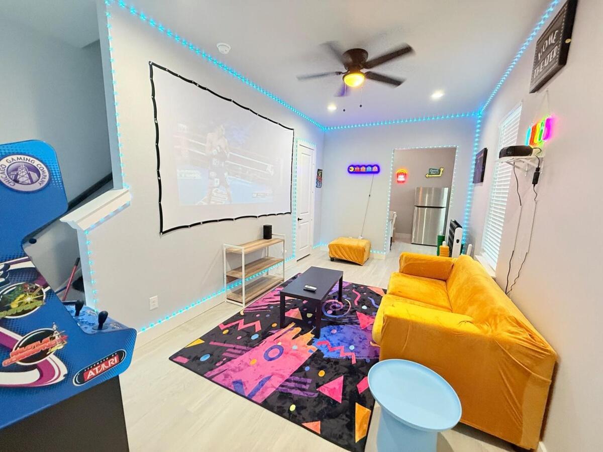 Babyproofed, Cinemahome, Tcu,dikciesarena,stockyard,fortworth