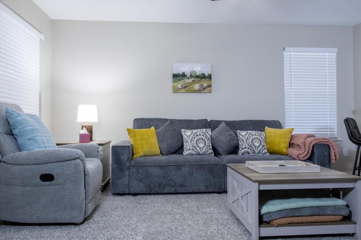 Holiday home Beautiful Quiet Area 30 Days Minimum *