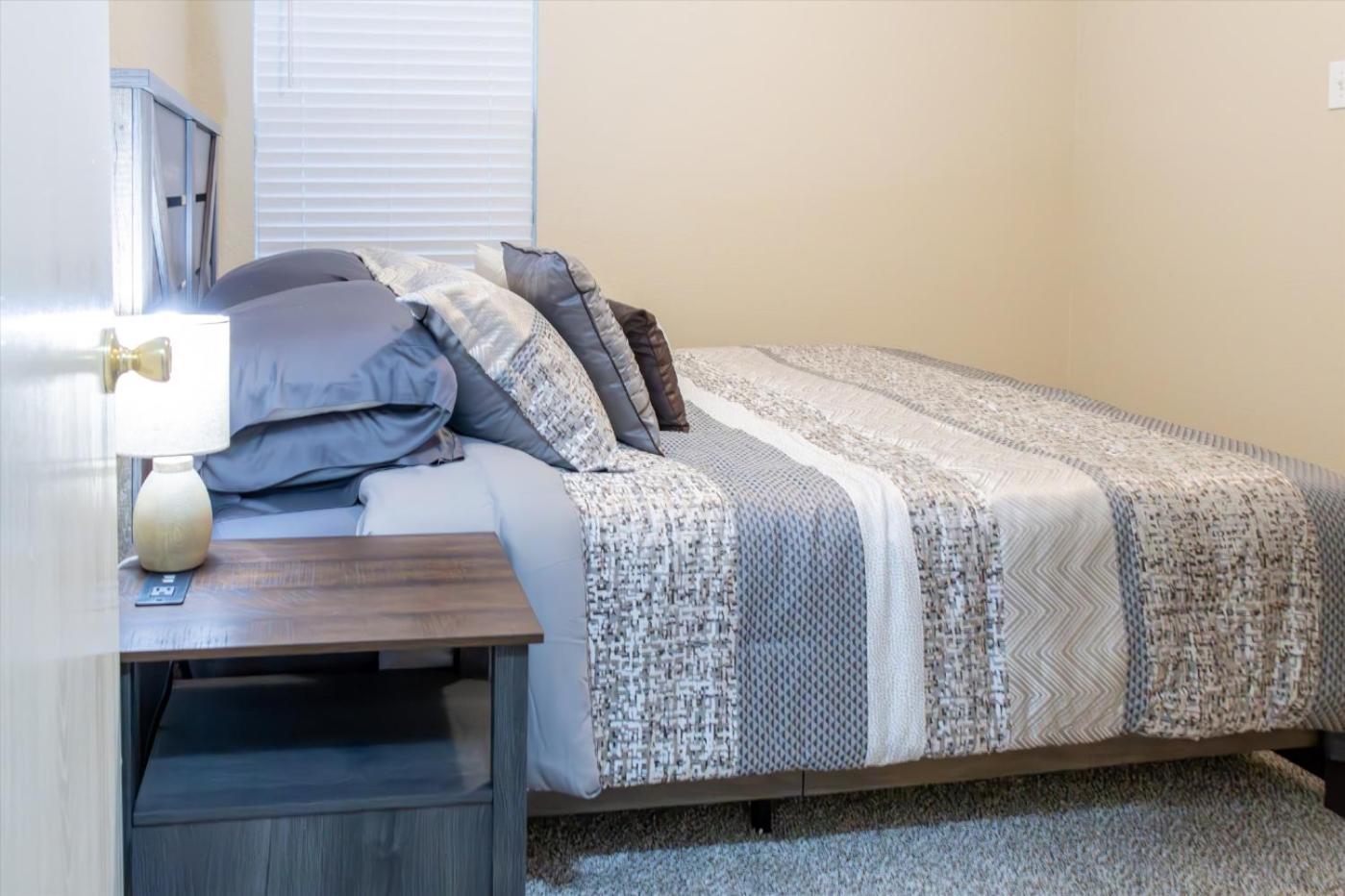 Holiday home Beautiful Quiet Area 30 Days Minimum Fort Worth