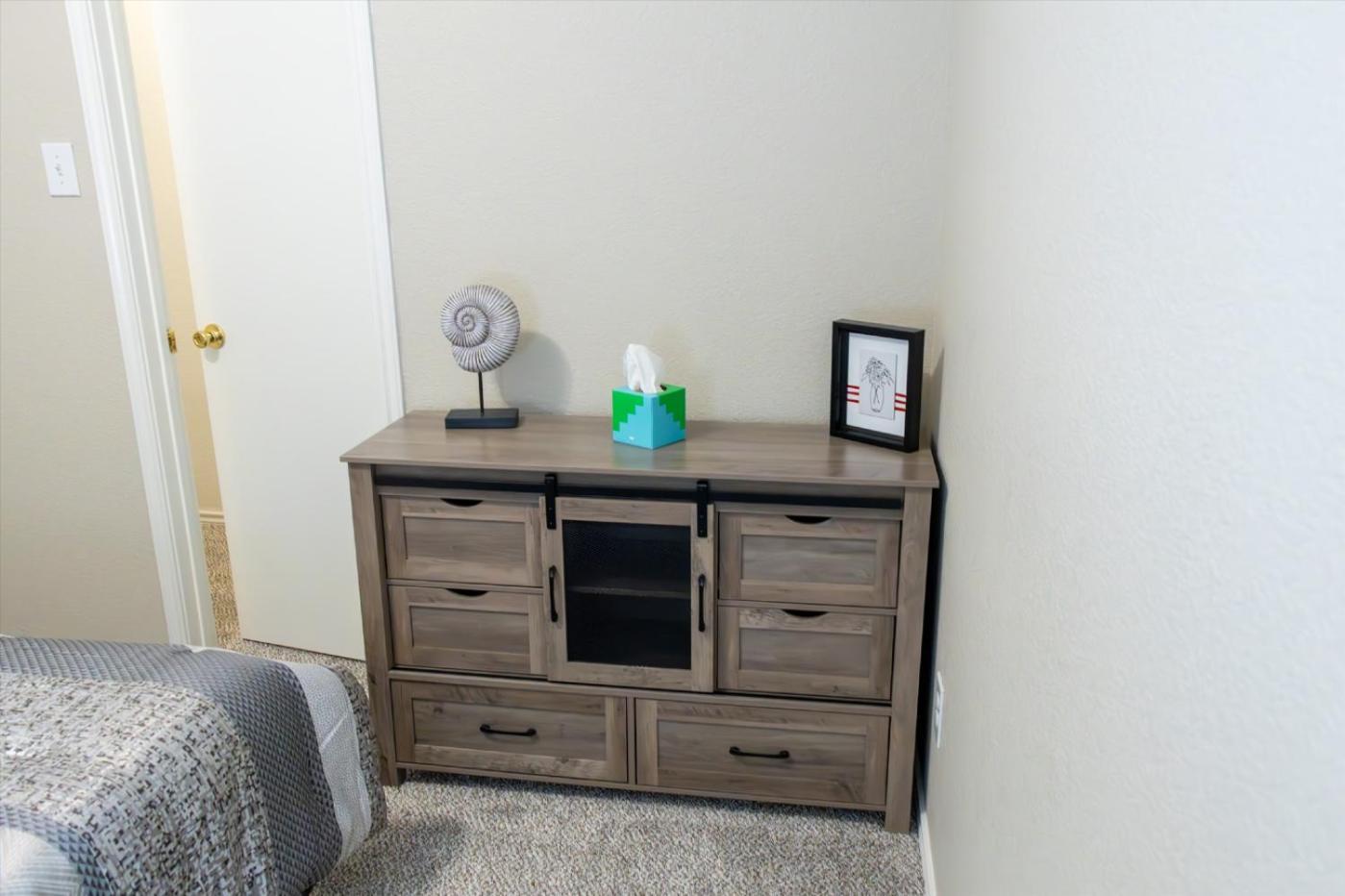 Beautiful Quiet Area 30 Days Minimum * Fort Worth