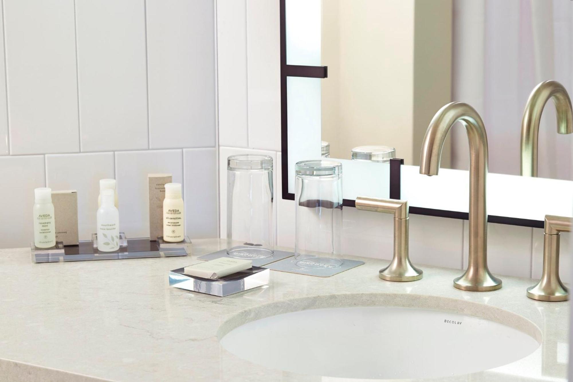 The Worthington Renaissance Worth Hotel 4*