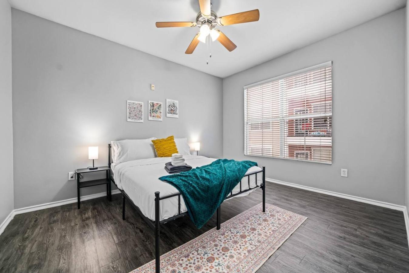 Contemporary Comfort 2br, 2ba Pool Apartamento *