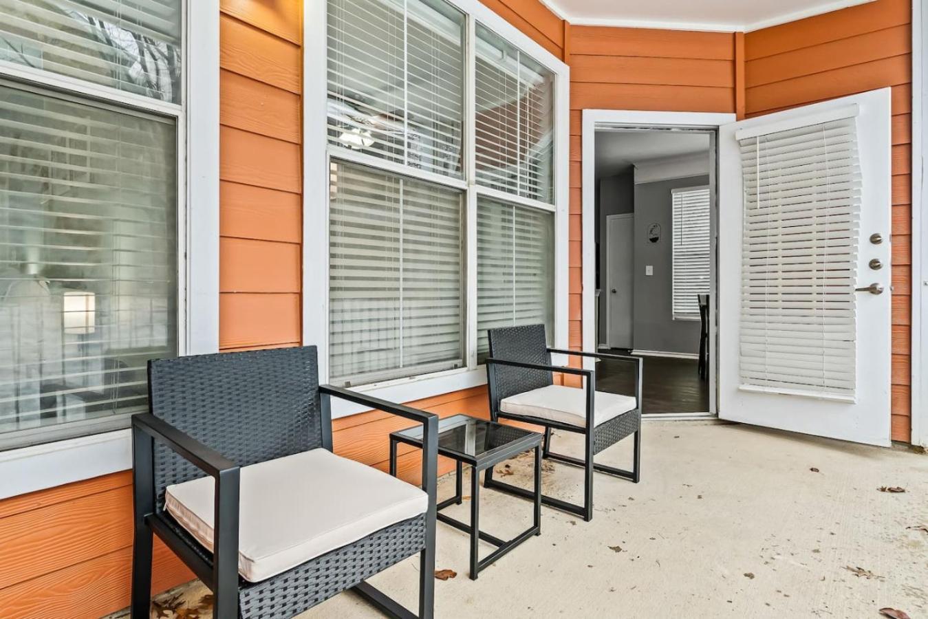 Apartamento Upscale Living 2br, 2ba Pool