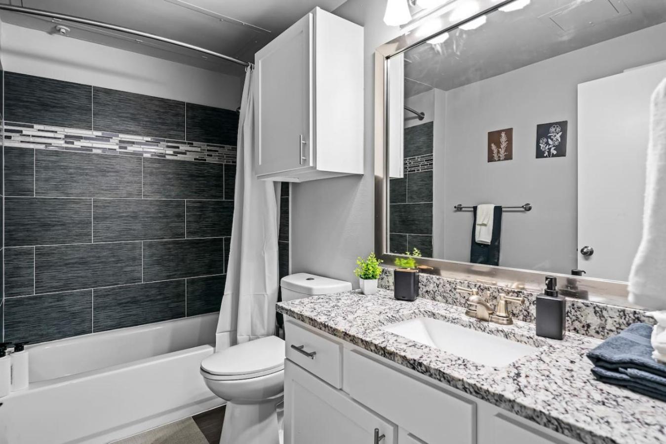 Apartamento Upscale Living 2br, 2ba Pool *