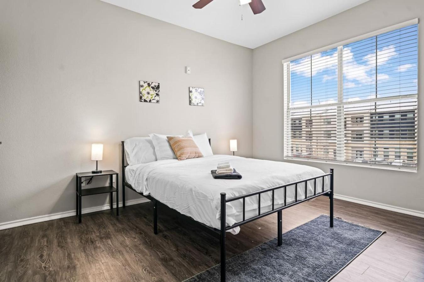 Apartment Modern Oasis 2 Bedrooms, 2 Baths Pool *