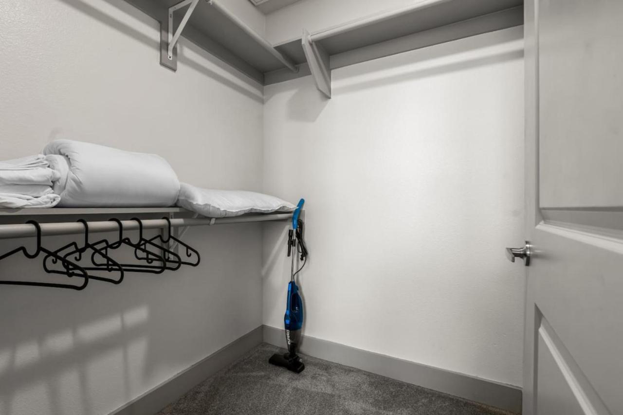 Elegant 2 Bd 2ba Retreat Ideal For Comfort Style