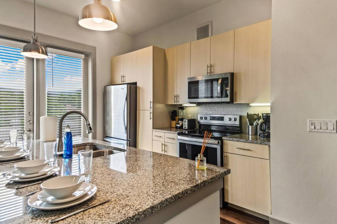 Elegant 2 Bd 2ba Retreat Ideal For Comfort Style Fort Worth