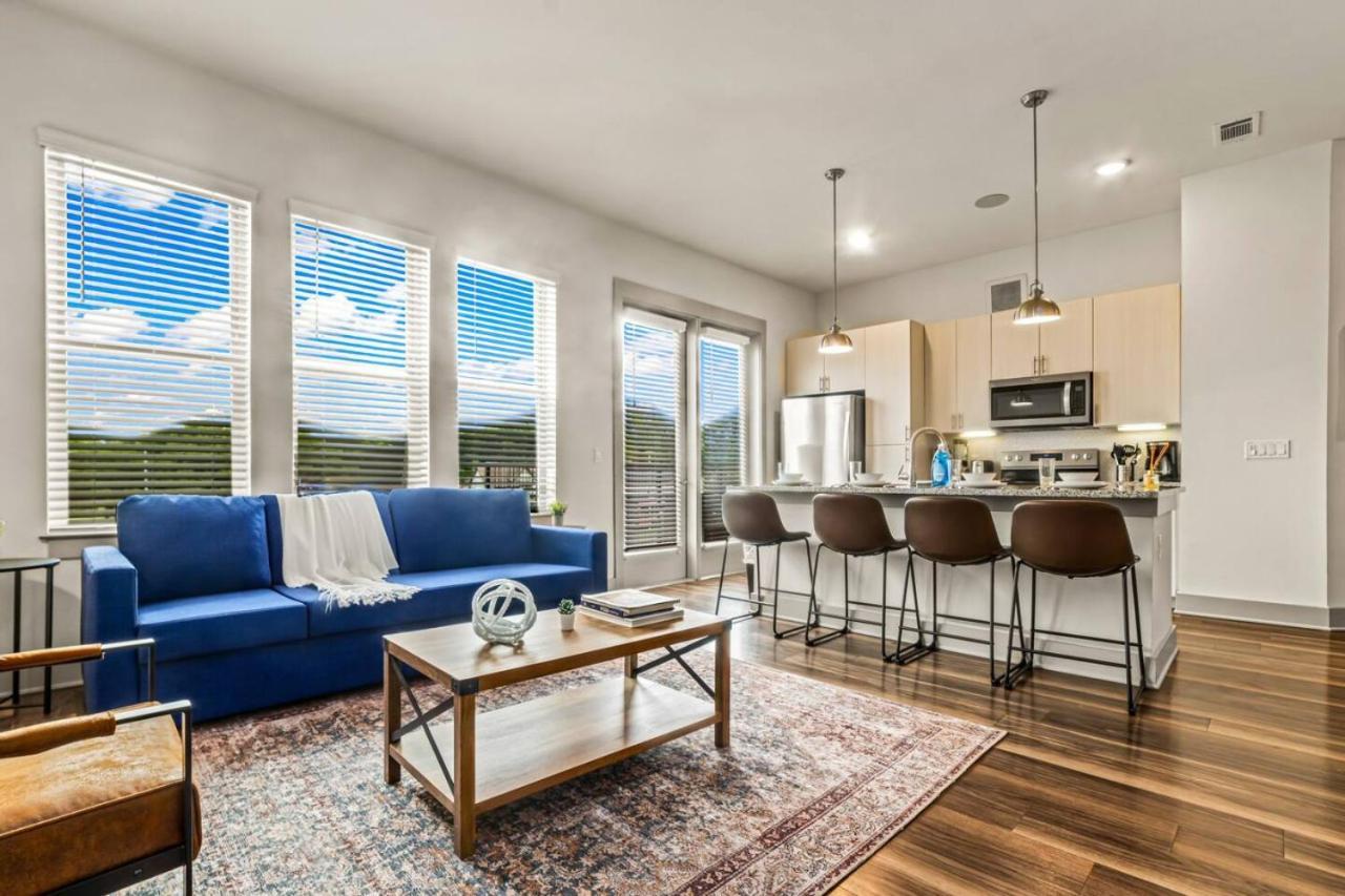 Elegant 2 Bd 2ba Retreat Ideal For Comfort Style Fort Worth