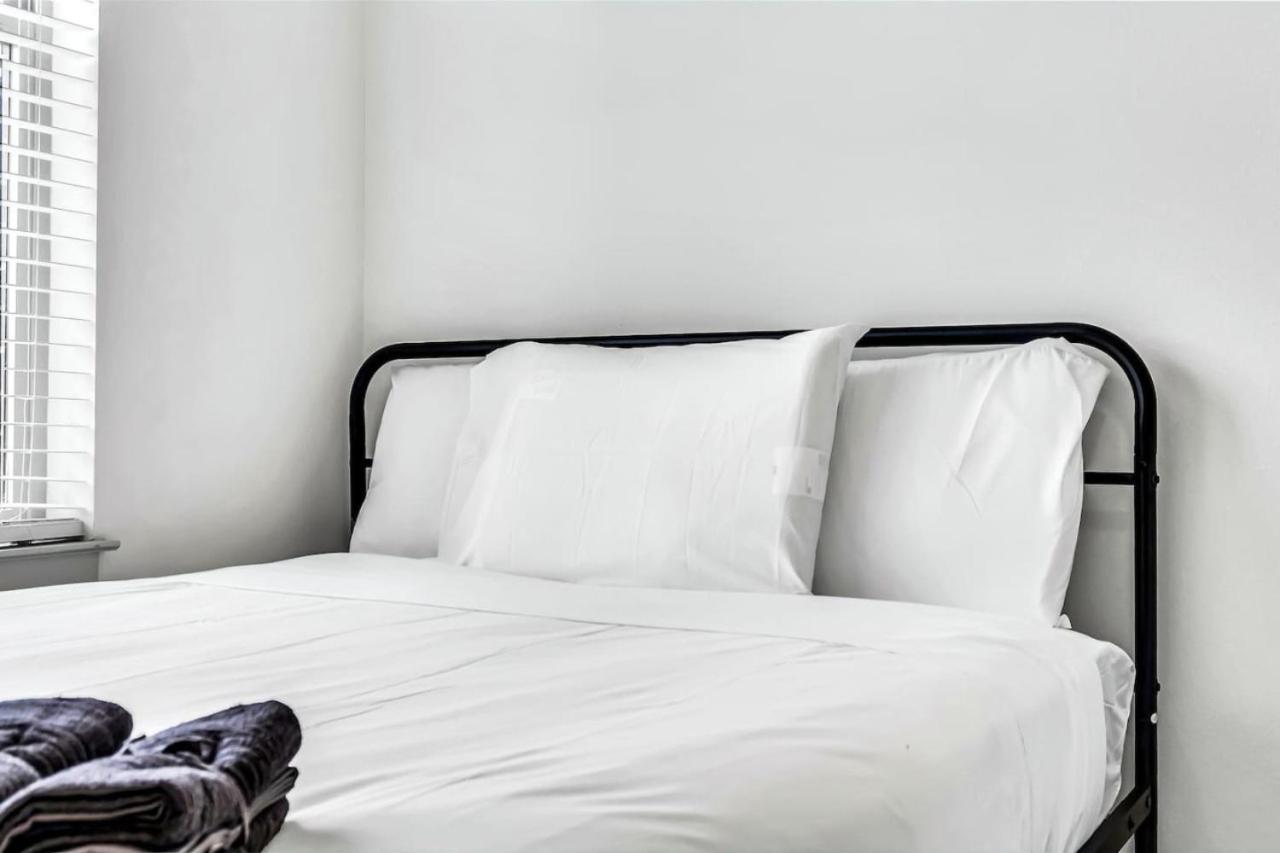 Elegant 2 Bd 2 Ba Retreat Ideal For Comfort Style Apartment *