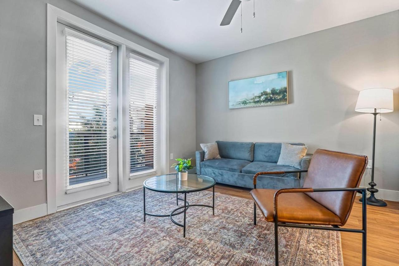 Apartment Captivating 1bd1ba Beautiful Pool In Worth *