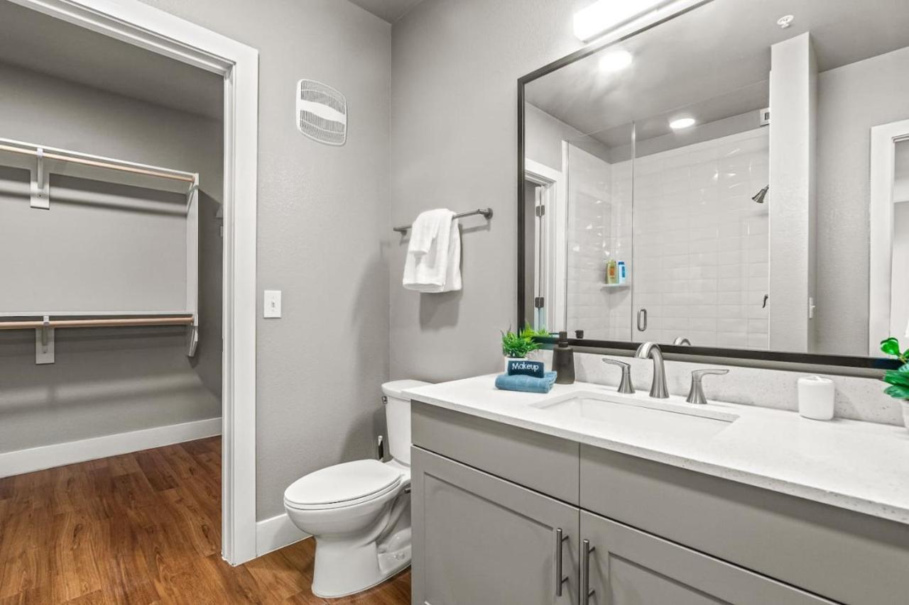 Apartment Captivating 1bd1ba Beautiful Pool In Worth *