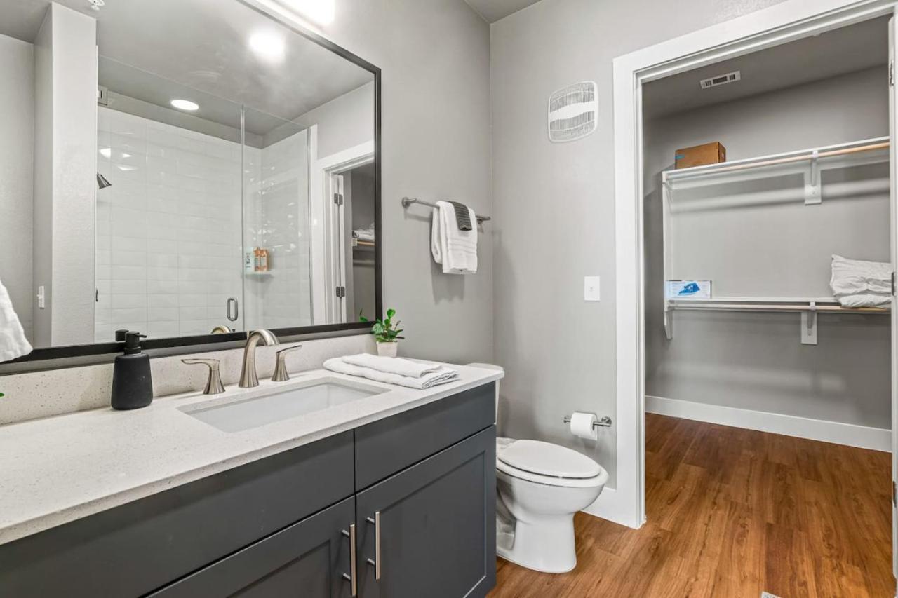 Alluring 1bd 1ba With Beautiful Pool In Worth Fort Worth