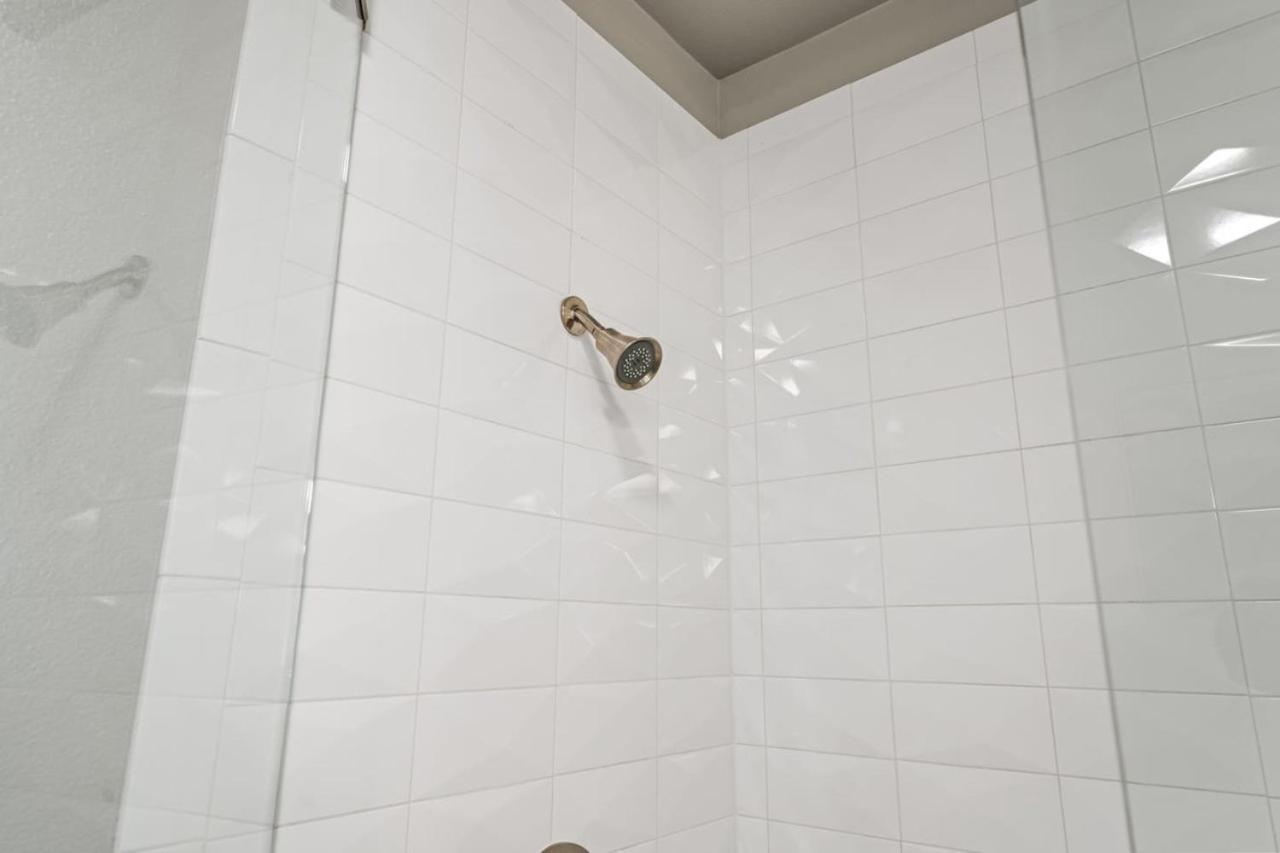 Charming 2bd 2ba With Beautiful Pool In Worth Apartment Fort Worth