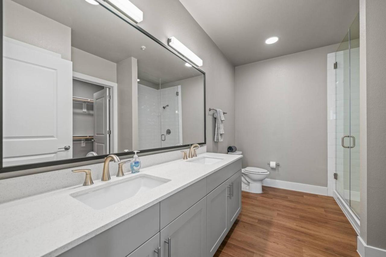 Charming 2bd 2ba With Beautiful Pool In Apartment Fort Worth