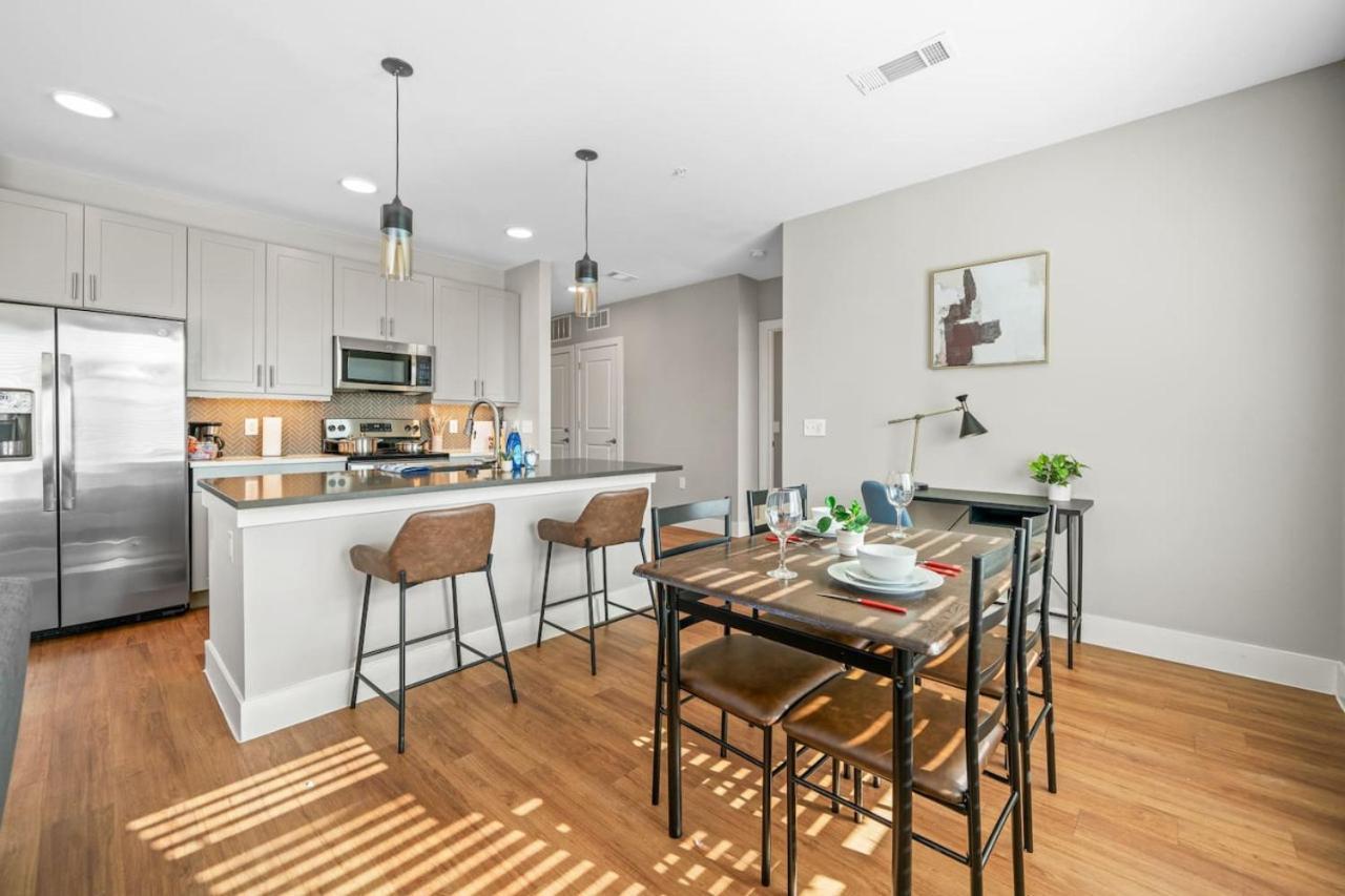 Apartment Charming 2bd 2ba With Beautiful Pool In *