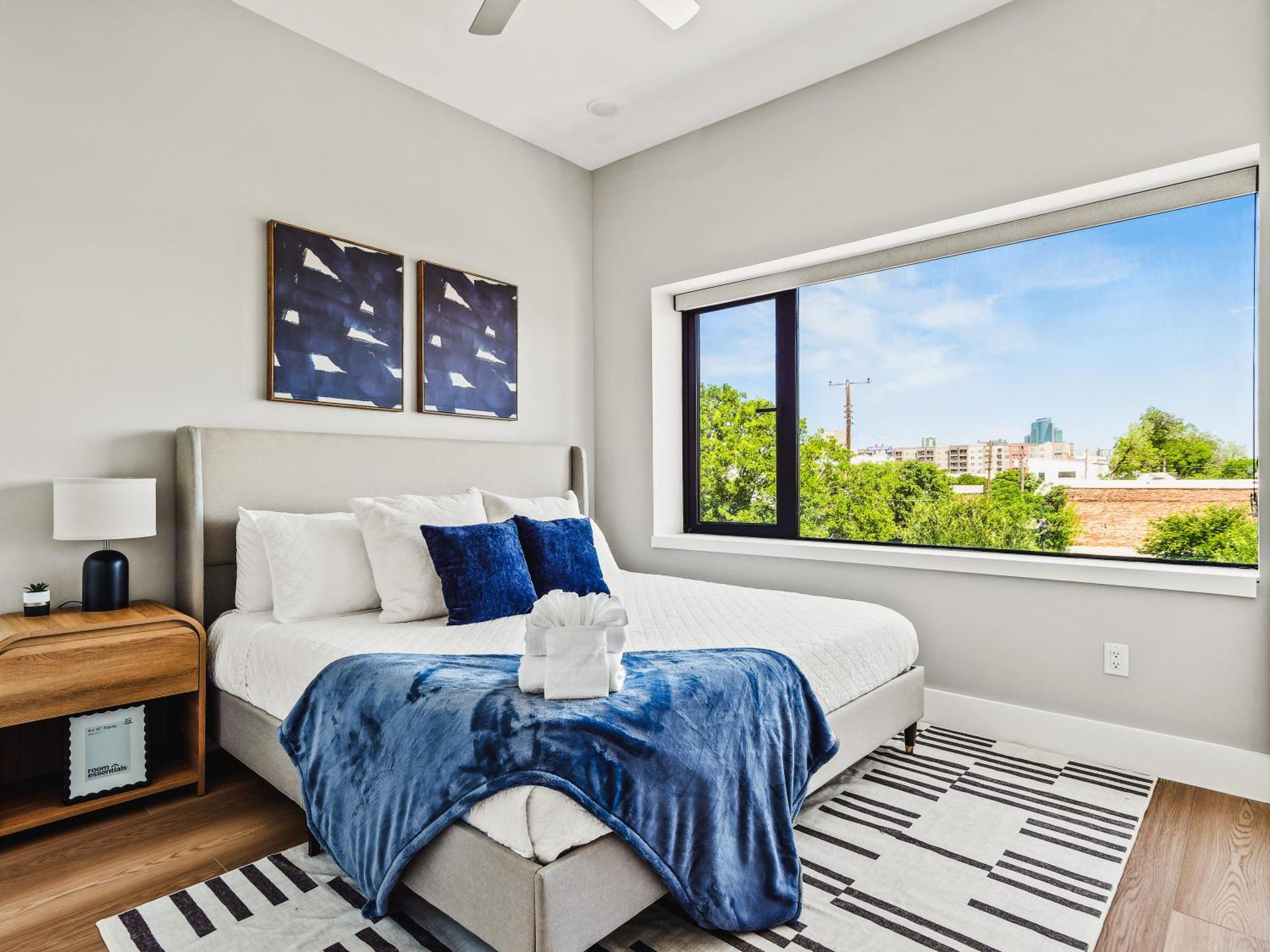 Holiday home Flawless New Modern Magnolia Townhome