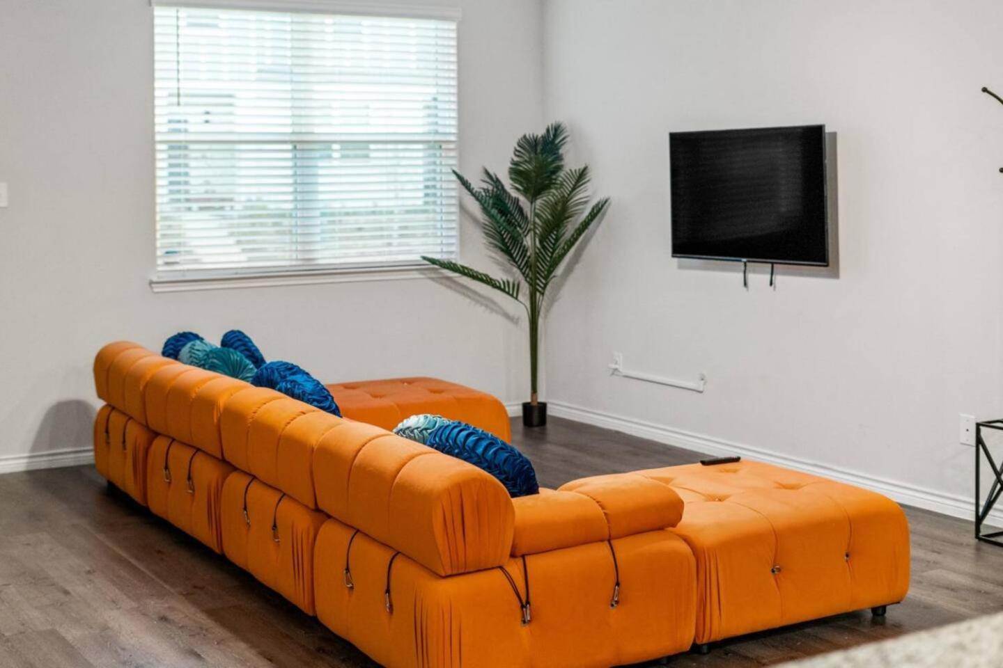 Crew-ready Private Brs, Wifi, Kitchen Holiday home *
