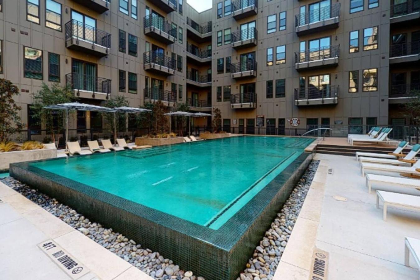 2x2 In Medical Center - The Magnolia *