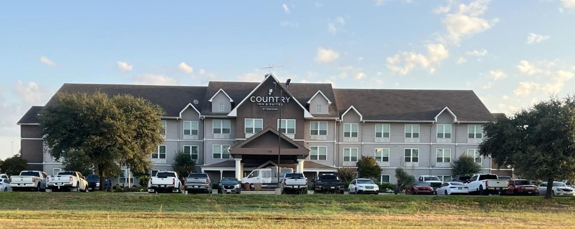 Country & By Radisson, Worth, Tx Hotel 3*