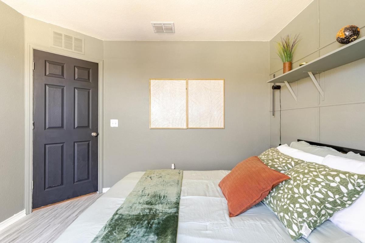 Chic Spacious With Piano, Grill, Hammock, Backyard Bliss, Near Stables In Worth * Fort Worth
