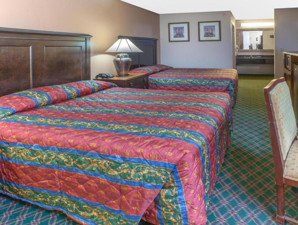 Knights - Forest Hill, Tx Motel *