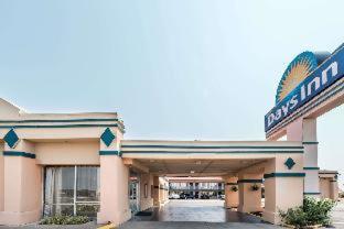 Days Inn By Wyndham South Fort Worth 2*
