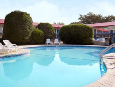 Days Inn By Wyndham South Fort Worth Fort Worth