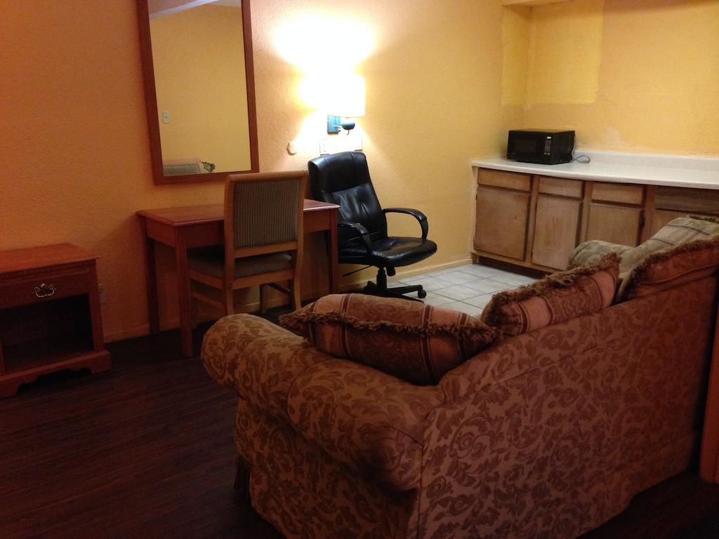 Motel Express Worth