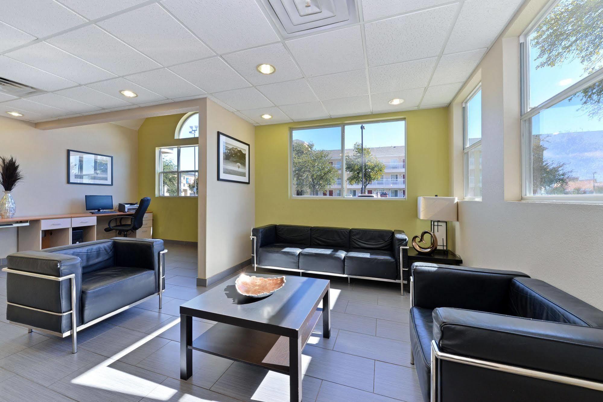 Microtel & By Wyndham Ft. Worth North/at Fossil Hotel Fort Worth
