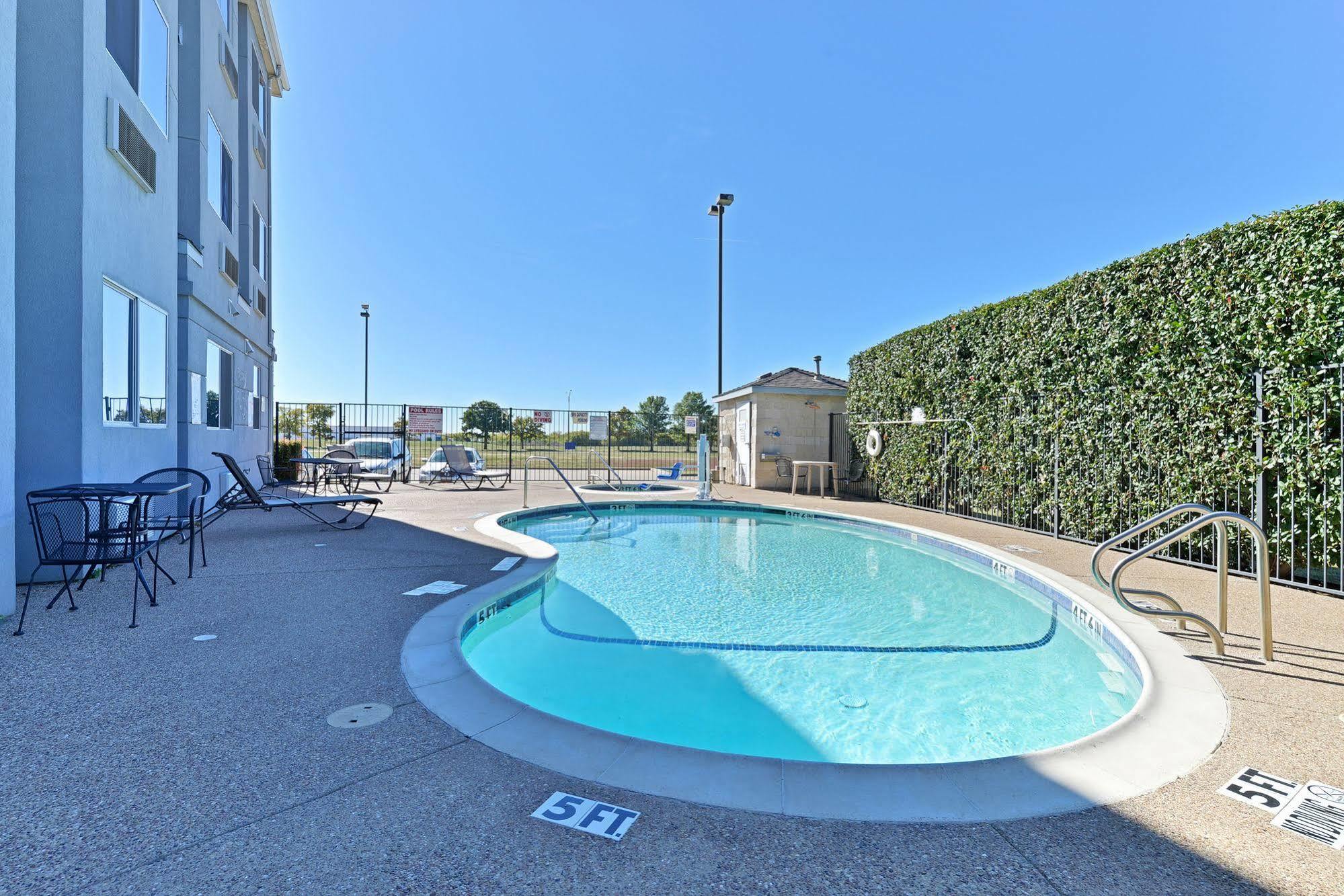Hotel Microtel & By Wyndham Ft. Worth North/at Fossil Fort Worth