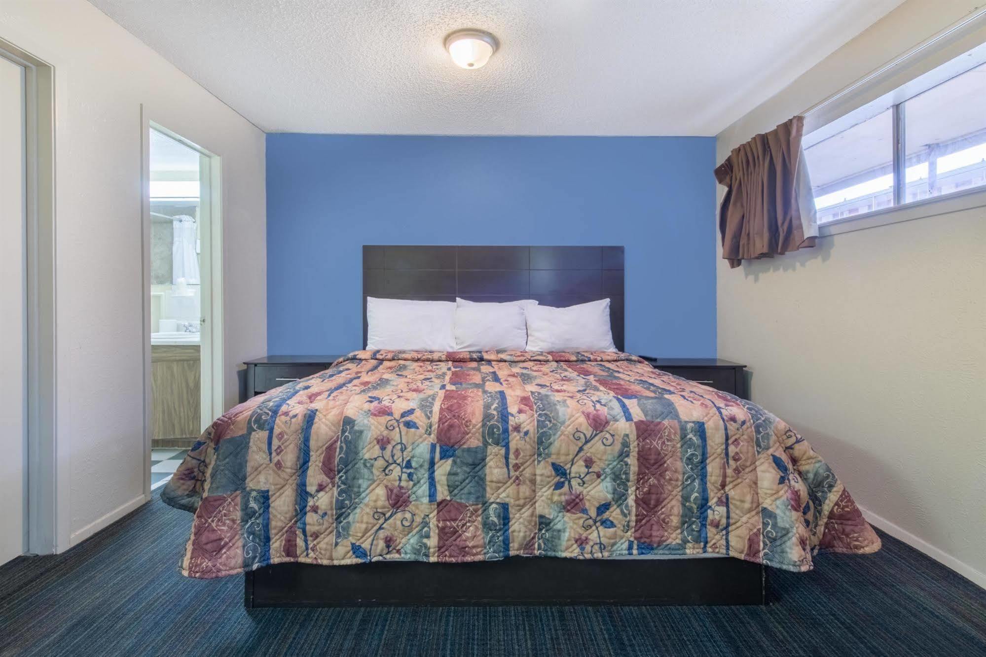 Motel Express Worth