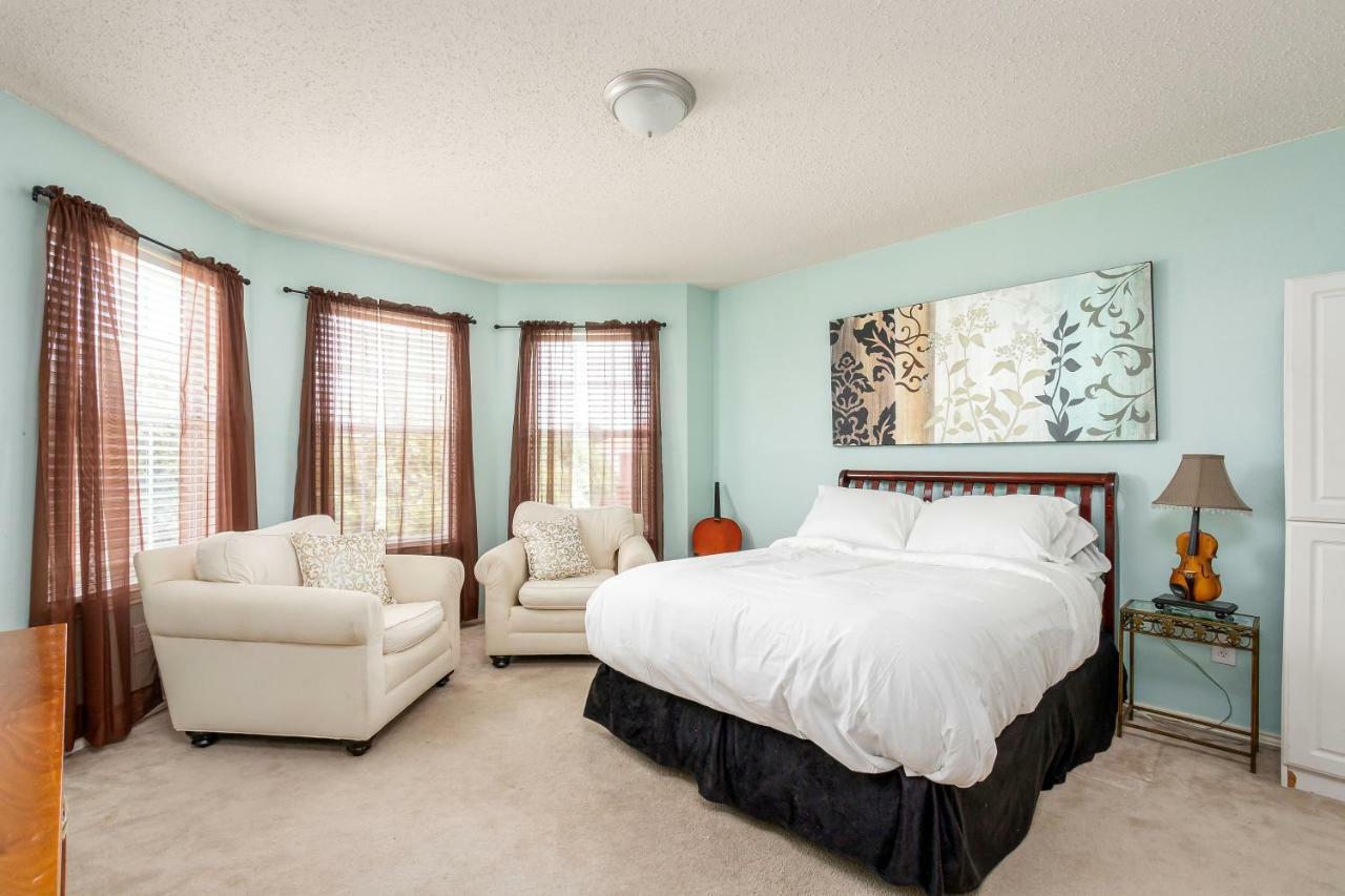 Pousada Symphony Near Worth Stockyard, Globe Life, At&t By Homestaypros Fort Worth