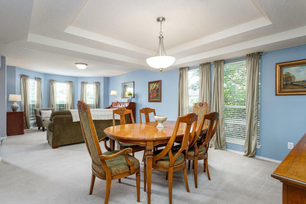 Symphony Near Worth Stockyard, Globe Life, At&t By Homestaypros Pousada *
