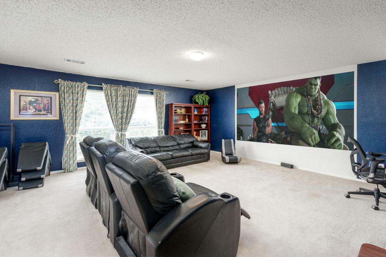 Symphony Near Worth Stockyard, Globe Life, At&t By Homestaypros * Fort Worth