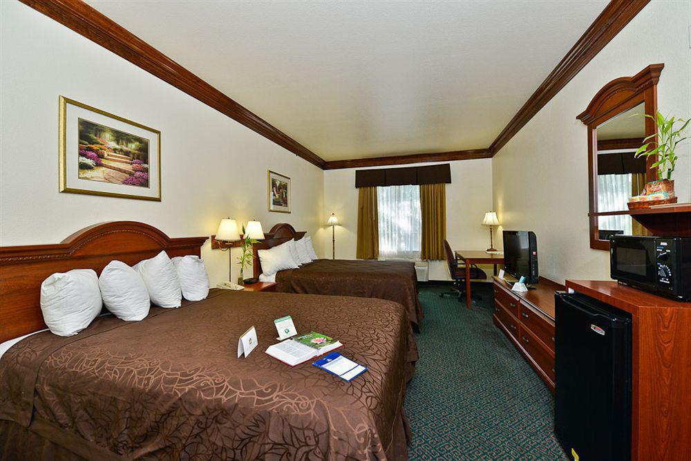 Hotel Western Worth & 3*