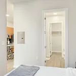 Chic 1Bd Loft Near Sundance Square With Pool & Gym