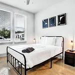 Elegant 2 Bd 2 Ba Retreat Ideal For Comfort Style