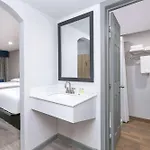 Days Inn By Wyndham South Fort Worth