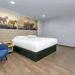 Days Inn By Wyndham South Fort Worth