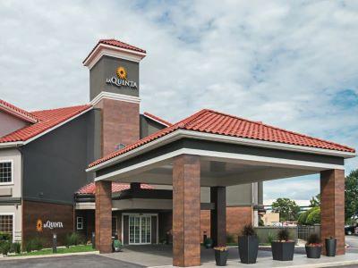 La Quinta By Wyndham Worth North Hotel