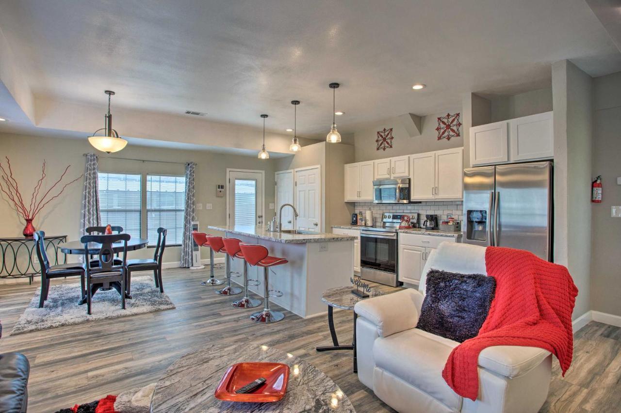 Modern Worth With Yard About 5 Miles To Dtwn! Holiday home *